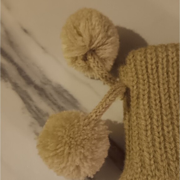 C.C Beige Knit Gloves with Pom-Poms - Picture 2 of 4